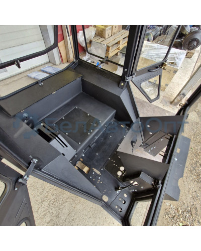 Кабина тракторная МТЗ-80,82 Беларус УК (Большая) РБ 80-6700010