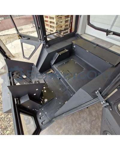 Кабина тракторная МТЗ-80,82 Беларус УК (Большая) РБ 80-6700010