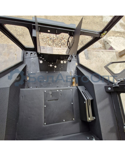 Кабина тракторная МТЗ-80,82 Беларус УК (Большая) РБ 80-6700010