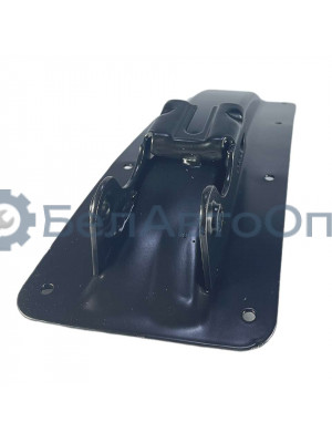 кронштейн крепления крыла 64227-8511030 маз