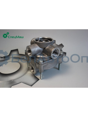 Клапан ускорительный ЗИЛ, МАЗ СПЕЦМАШ 100-3518010