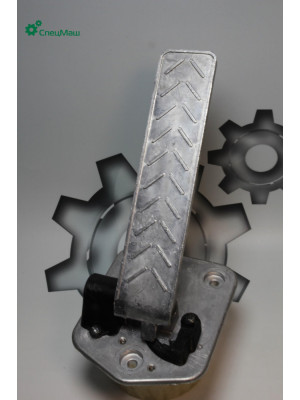 Педаль газа МАЗ СПЕЦМАШ 64226-1108005